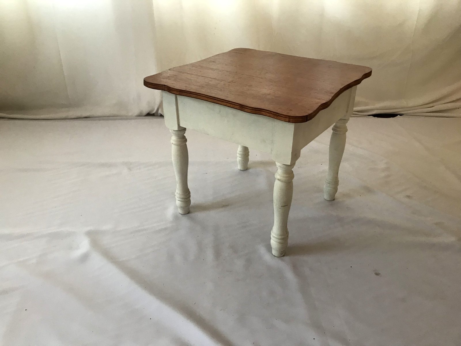 Mesa de canto provençal